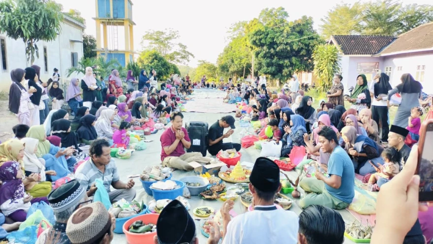 Warga Kampung Kibang Pacing Gelar Tradisi Babaritan sebagai Wujud Syukur