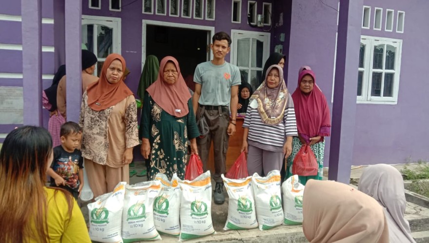 Penyaluran Bantuan Pangan oleh Perum Bulog